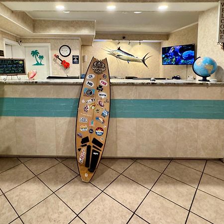 Hole Inn The Wall Hotel - Fort Walton Beach - Sunset Plaza - Nearby Beaches & Hurlburt Buitenkant foto