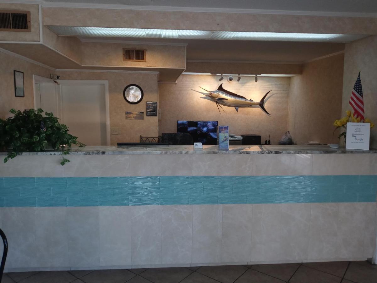 Hole Inn The Wall Hotel - Fort Walton Beach - Sunset Plaza - Nearby Beaches & Hurlburt Buitenkant foto