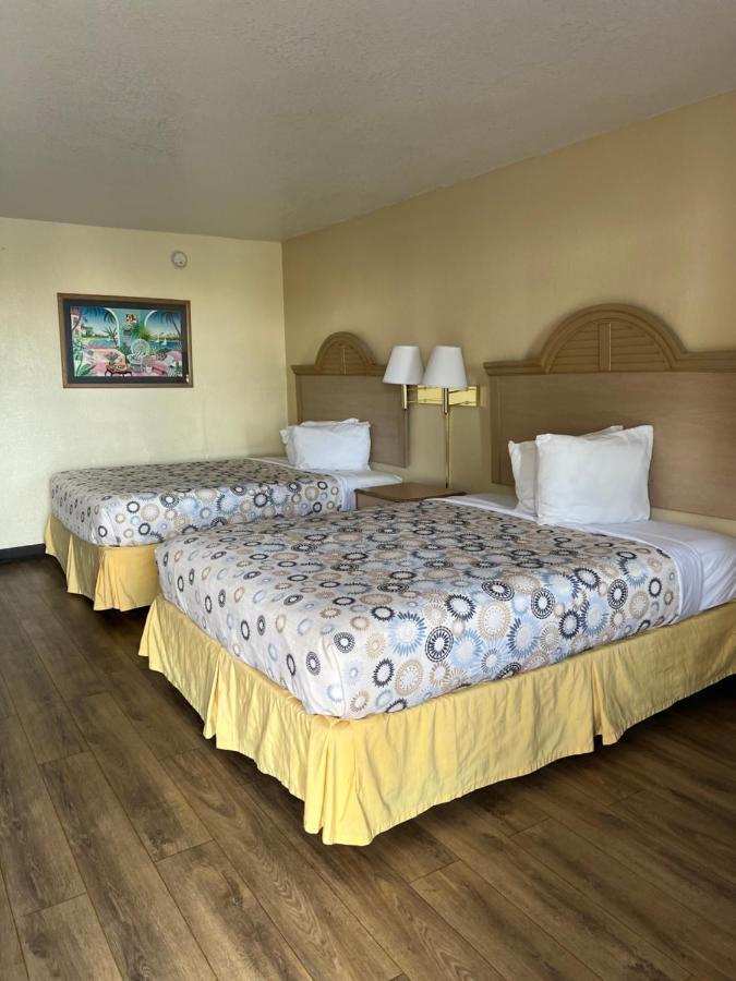 Hole Inn The Wall Hotel - Fort Walton Beach - Sunset Plaza - Nearby Beaches & Hurlburt Buitenkant foto